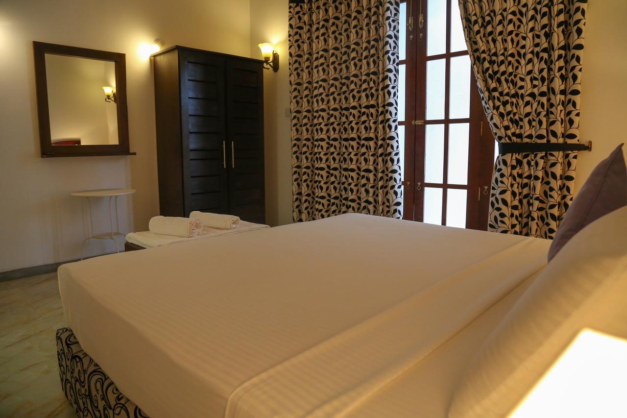Sithi Villa Hikkaduwa Esterno foto