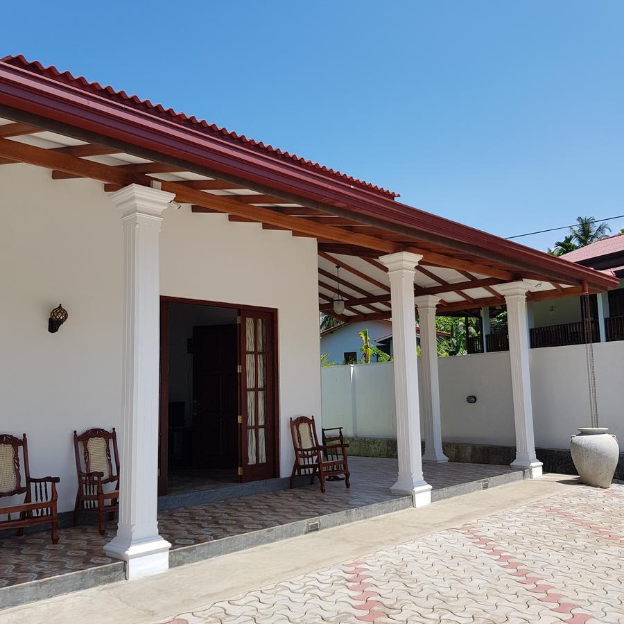 Sithi Villa Hikkaduwa Esterno foto